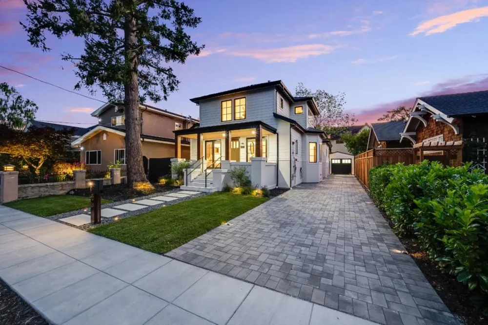 1548 Cypress Avenue Burlingame, CA 94010