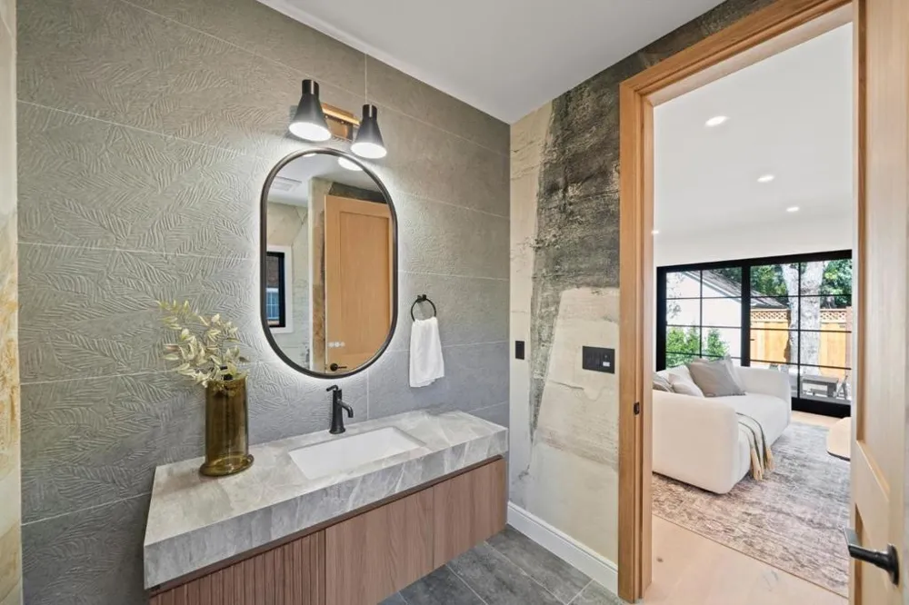 1548 Cypress Avenue Burlingame, CA 94010