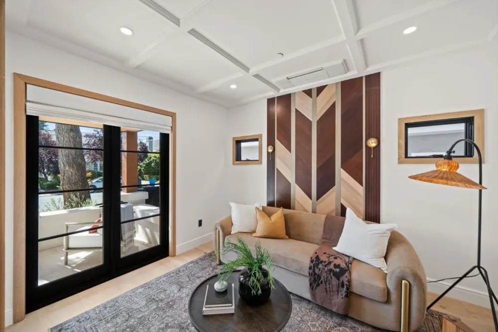 1548 Cypress Avenue Burlingame, CA 94010