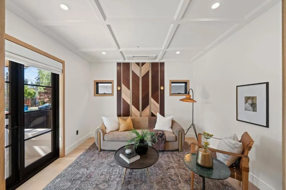 1548 Cypress Avenue Burlingame, CA 94010