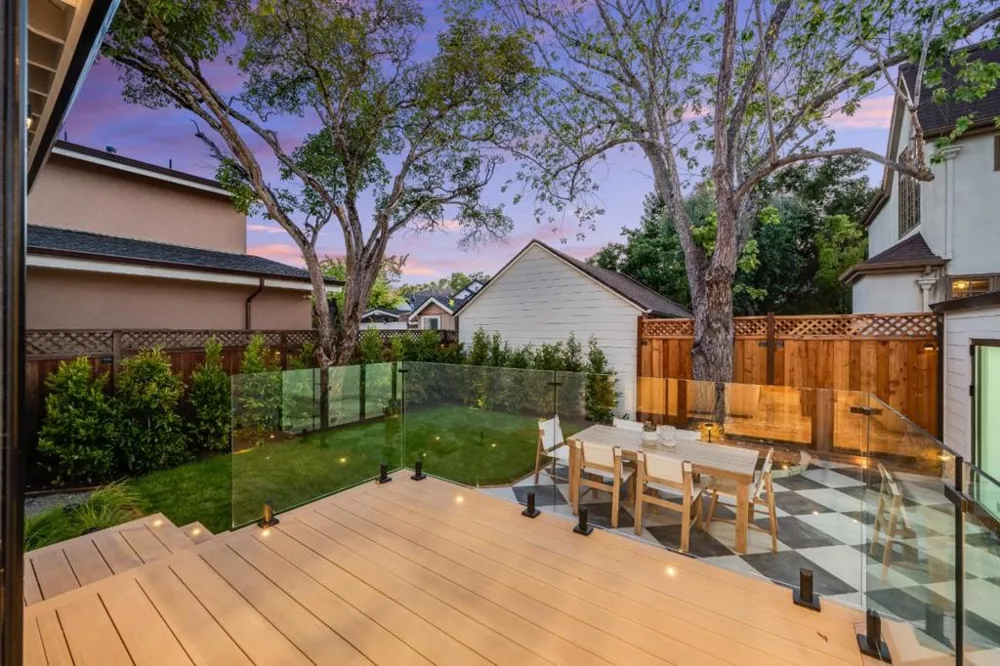 1548 Cypress Avenue Burlingame, CA 94010