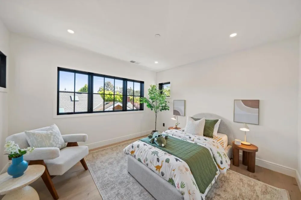 1548 Cypress Avenue Burlingame, CA 94010