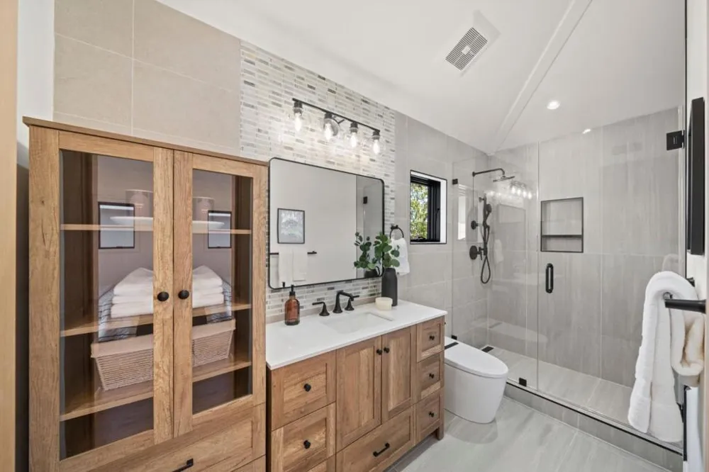 1548 Cypress Avenue Burlingame, CA 94010