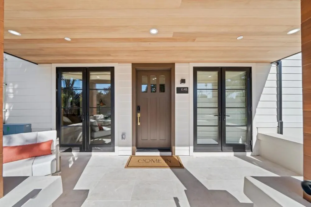 1548 Cypress Avenue Burlingame, CA 94010
