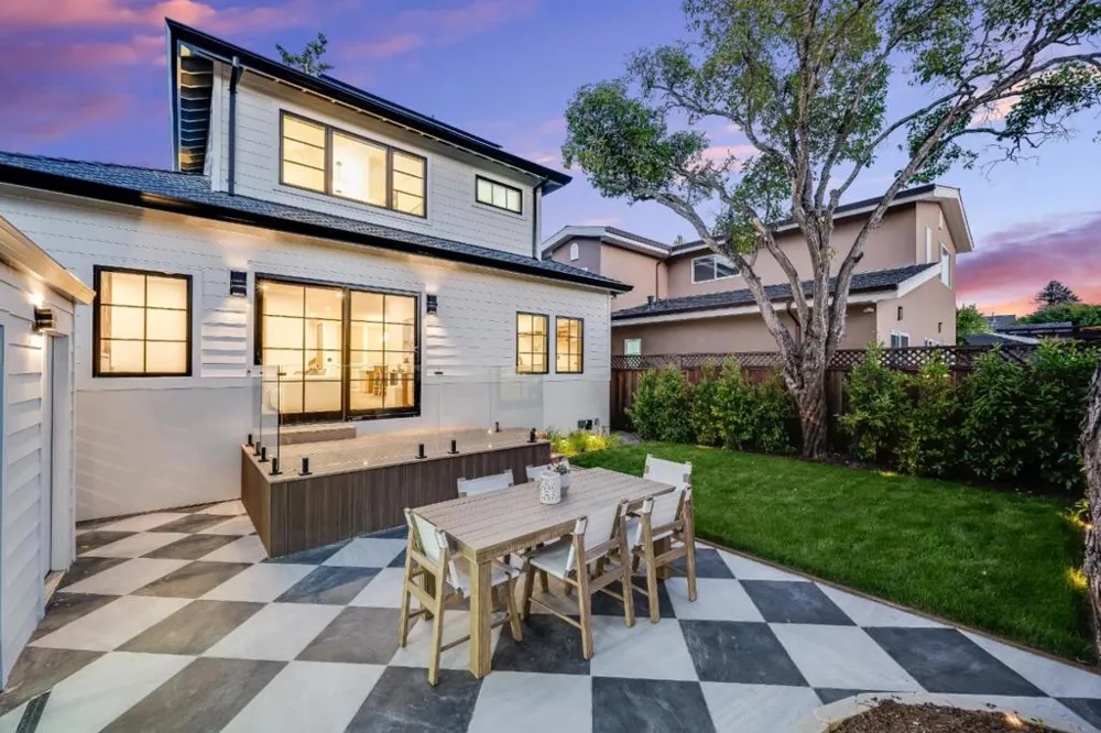 1548 Cypress Avenue Burlingame, CA 94010