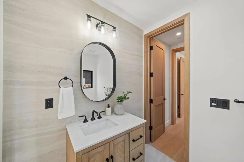 1548 Cypress Avenue Burlingame, CA 94010