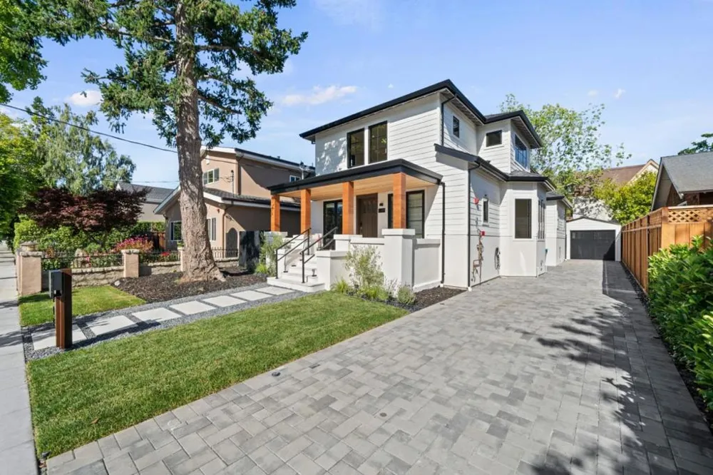 1548 Cypress Avenue Burlingame, CA 94010