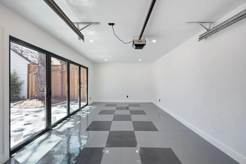 1548 Cypress Avenue Burlingame, CA 94010