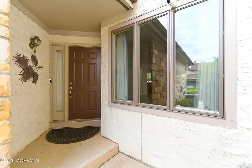 49 Woodmont Drive Lawrenceville, NJ 08648