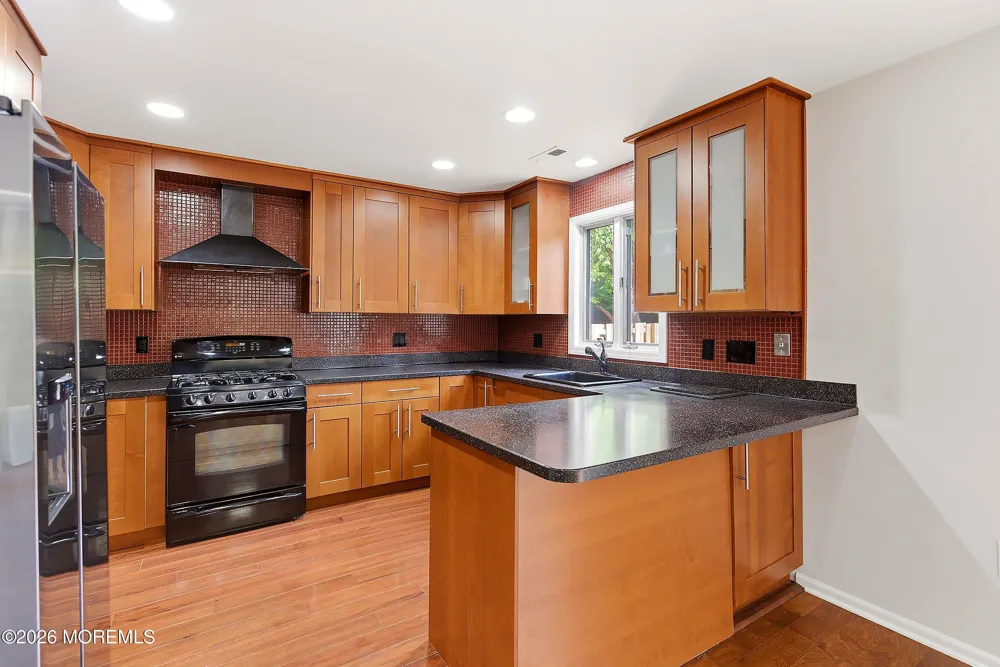 49 Woodmont Drive Lawrenceville, NJ 08648