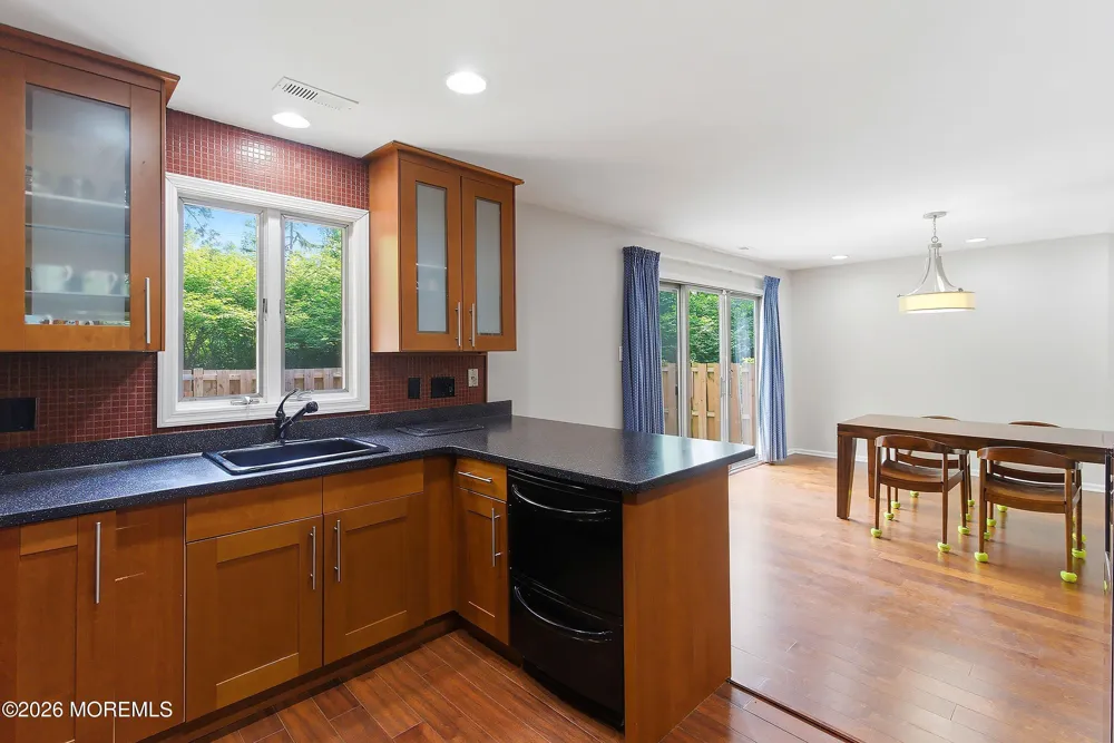 49 Woodmont Drive Lawrenceville, NJ 08648
