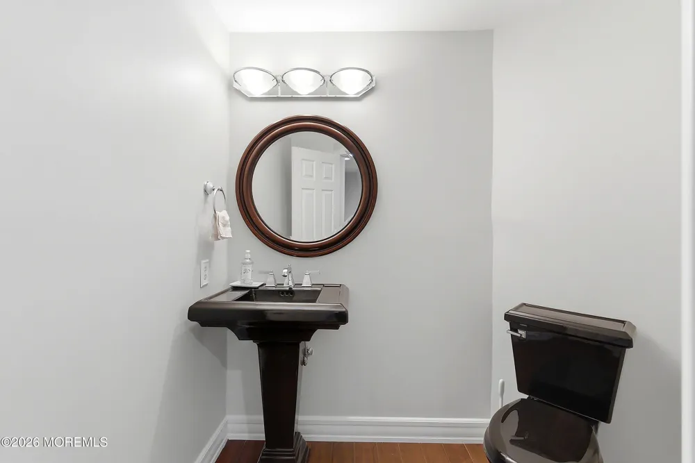 49 Woodmont Drive Lawrenceville, NJ 08648