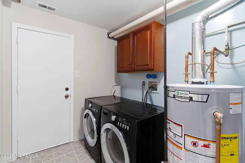 49 Woodmont Drive Lawrenceville, NJ 08648
