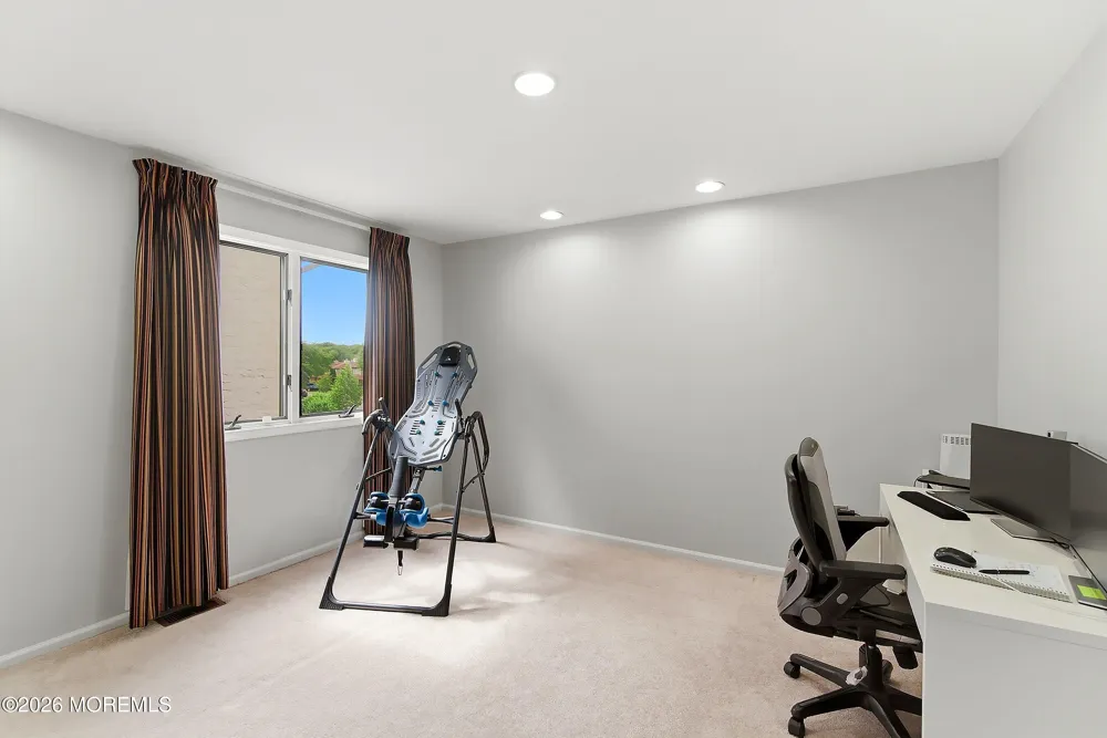 49 Woodmont Drive Lawrenceville, NJ 08648