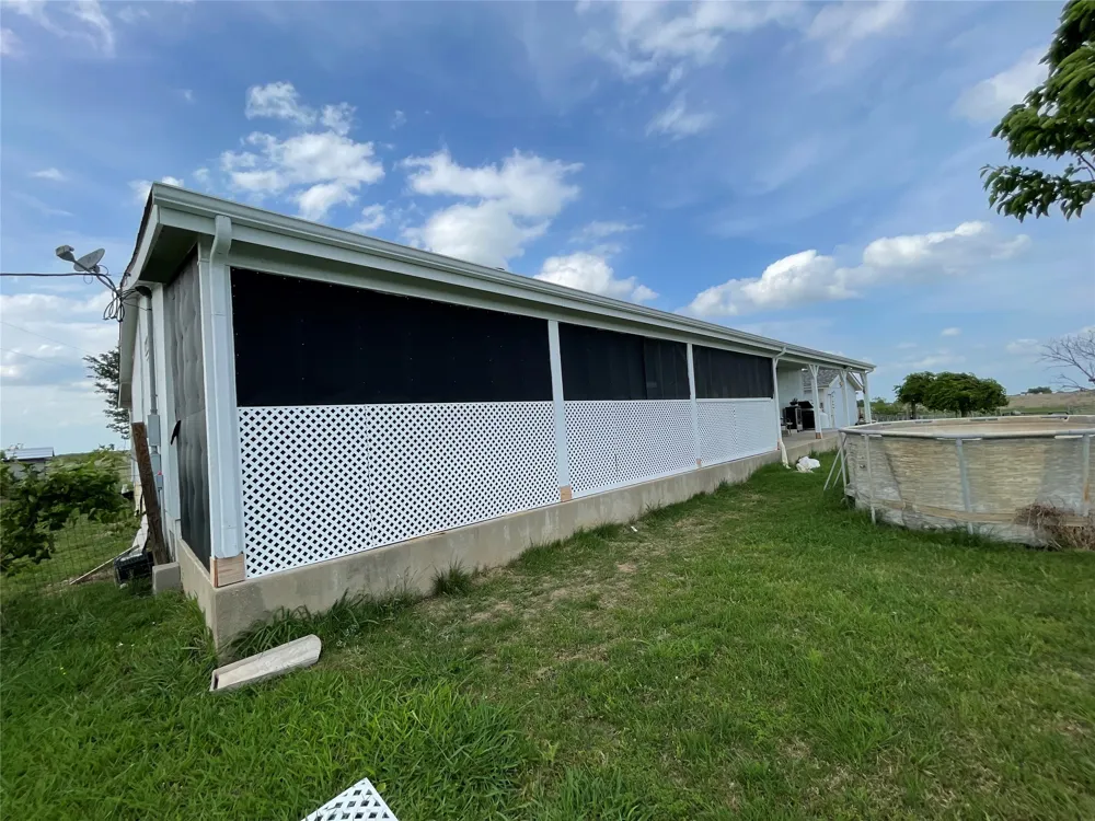 1044 HCR 3241 Hubbard, TX 76648