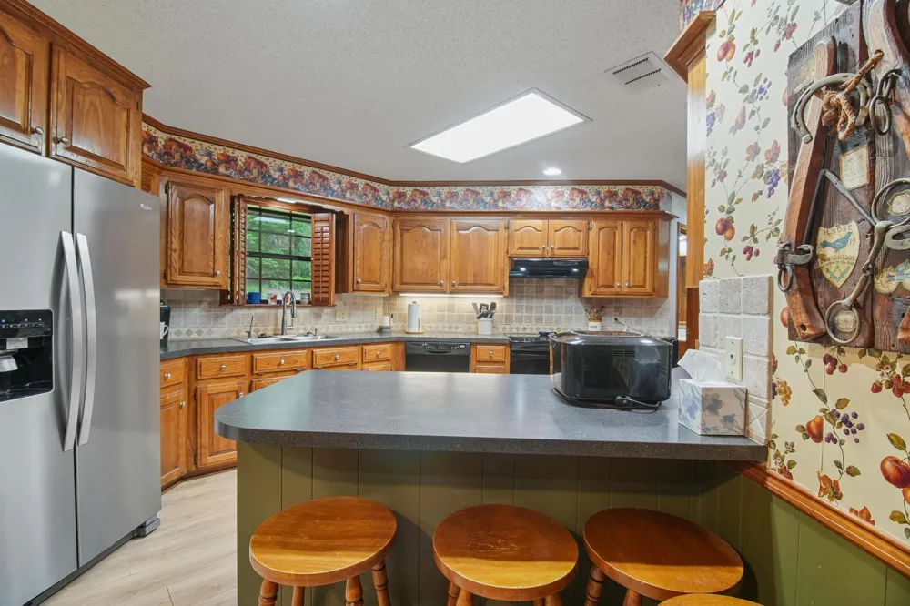 1749 E US Highway 84 Palestine, TX 75801