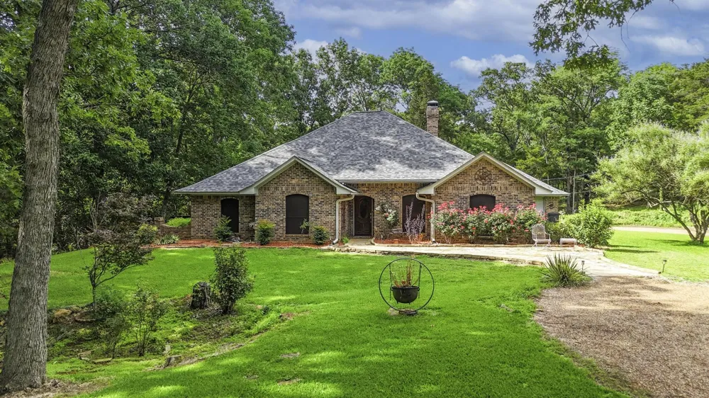 1749 E US Highway 84 Palestine, TX 75801
