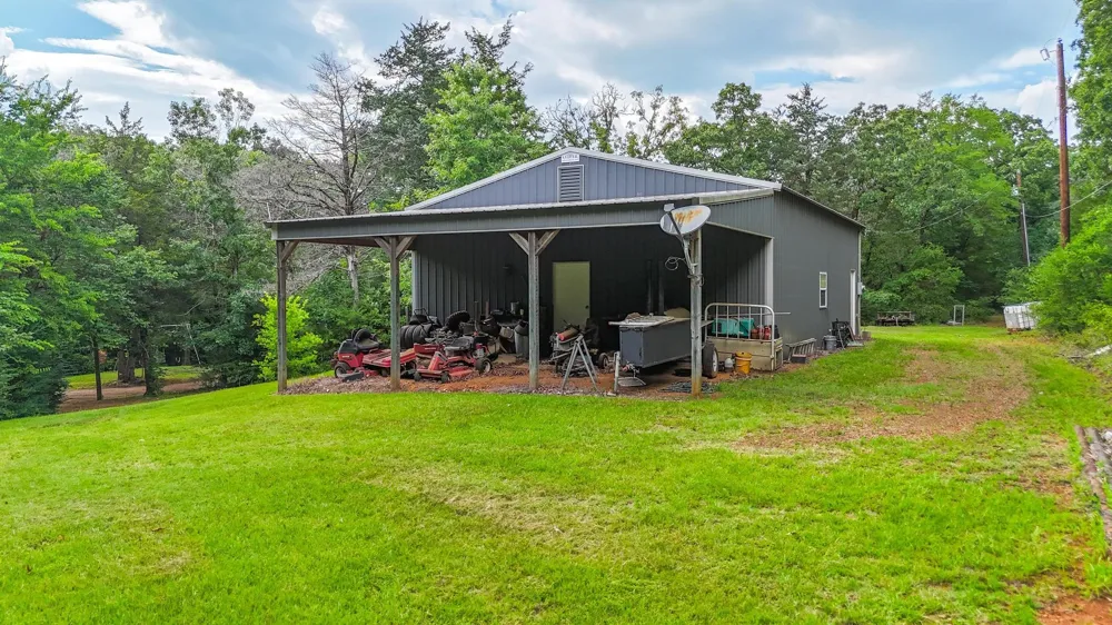 1749 E US Highway 84 Palestine, TX 75801