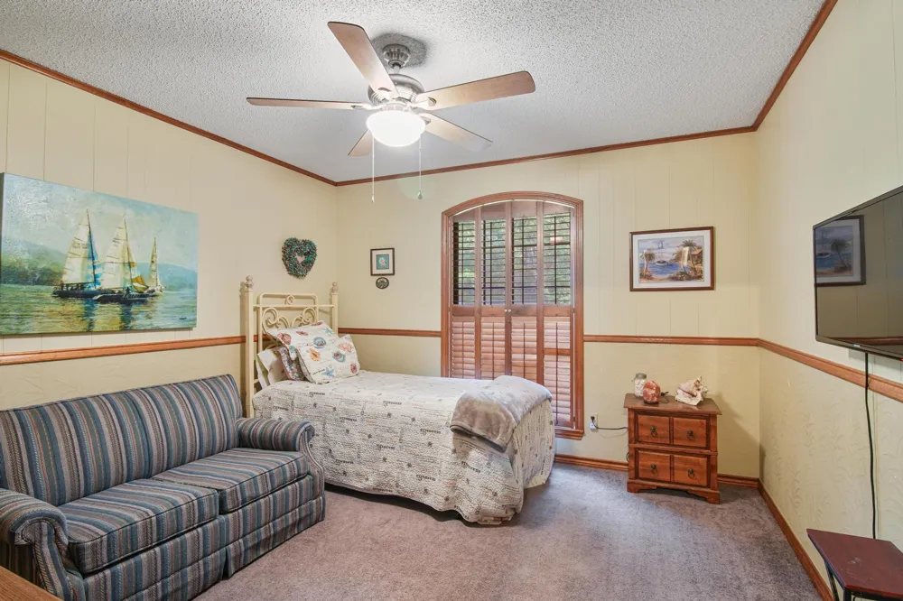 1749 E US Highway 84 Palestine, TX 75801