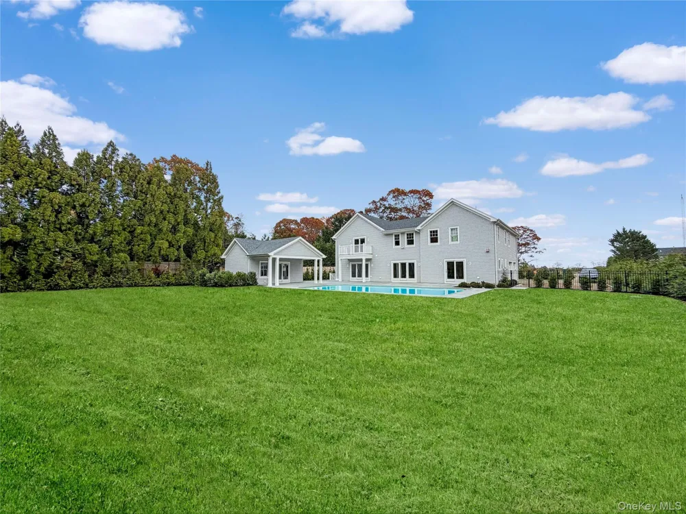 259 Majors Path Southampton, NY 11968