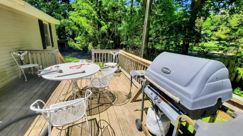 8052 Schroeder Street Onekama, MI 49675