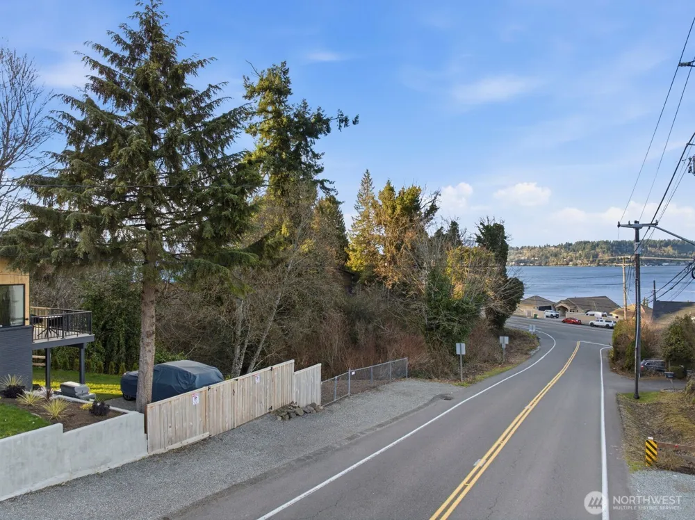 11027 84th Avenue S Seattle, WA 98178