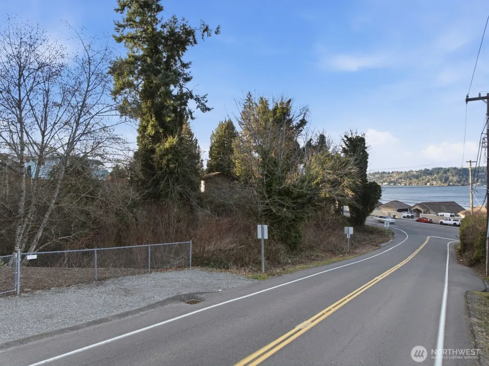 11027 84th Avenue S Seattle, WA 98178