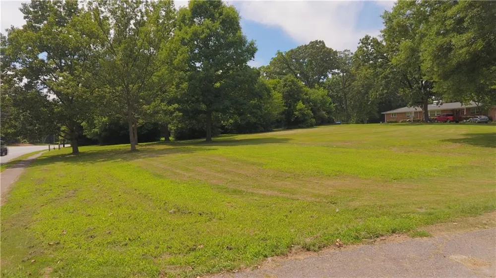 2875 Lower Roswell Road Marietta, GA 30068