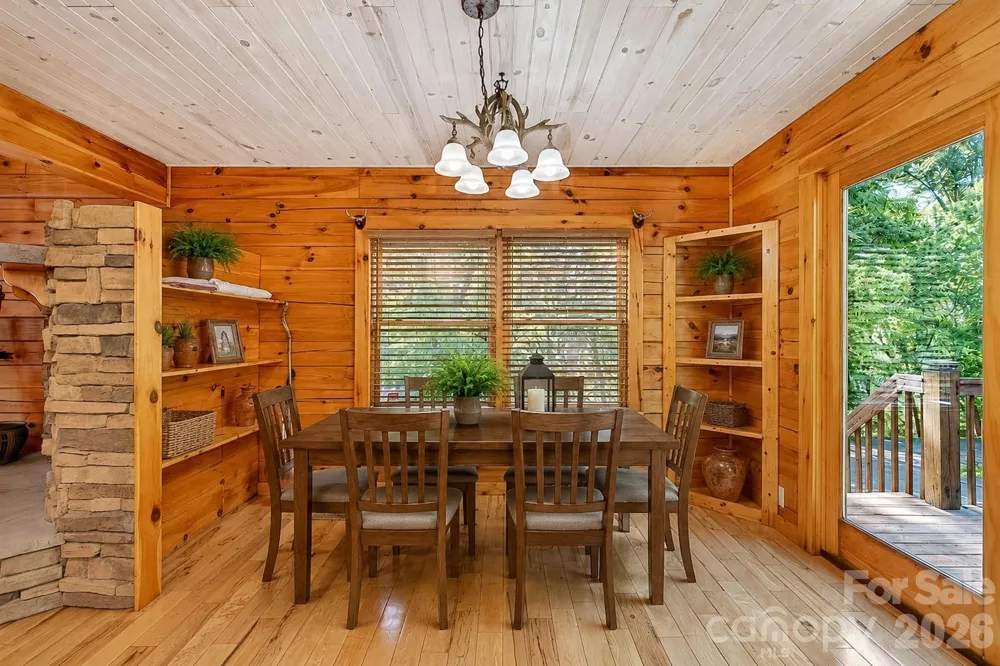 545 Mountain Crest Drive S Marion, NC 28752