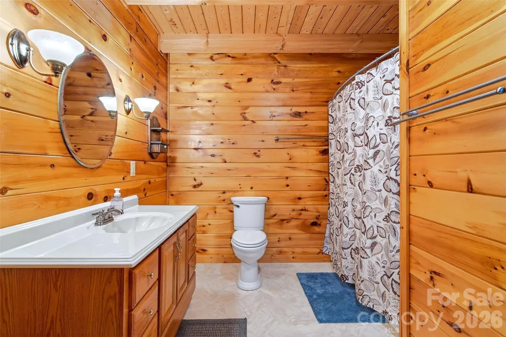 545 Mountain Crest Drive S Marion, NC 28752