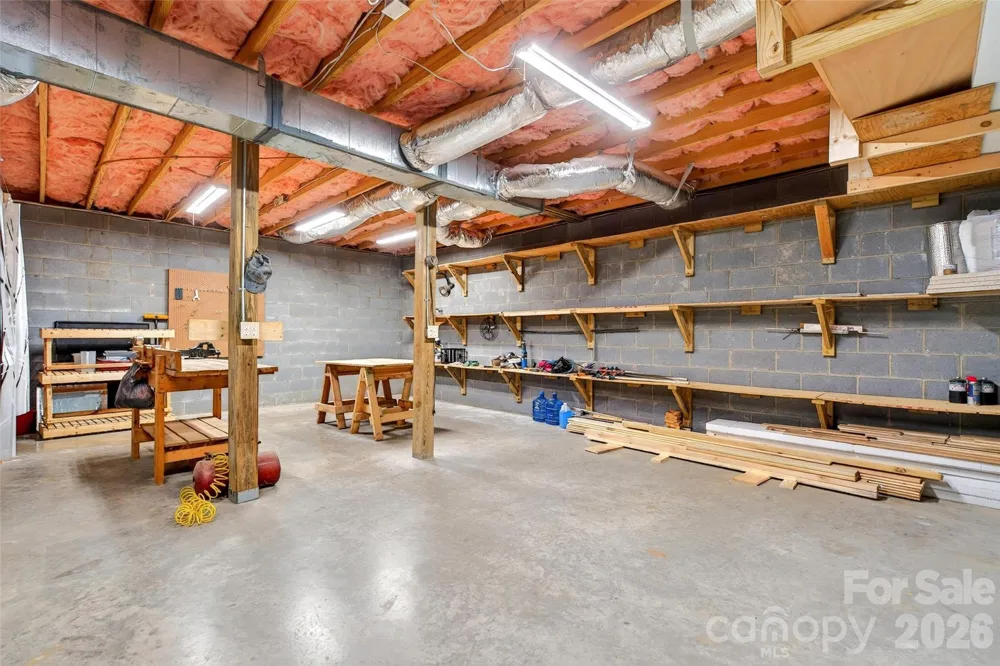 545 Mountain Crest Drive S Marion, NC 28752