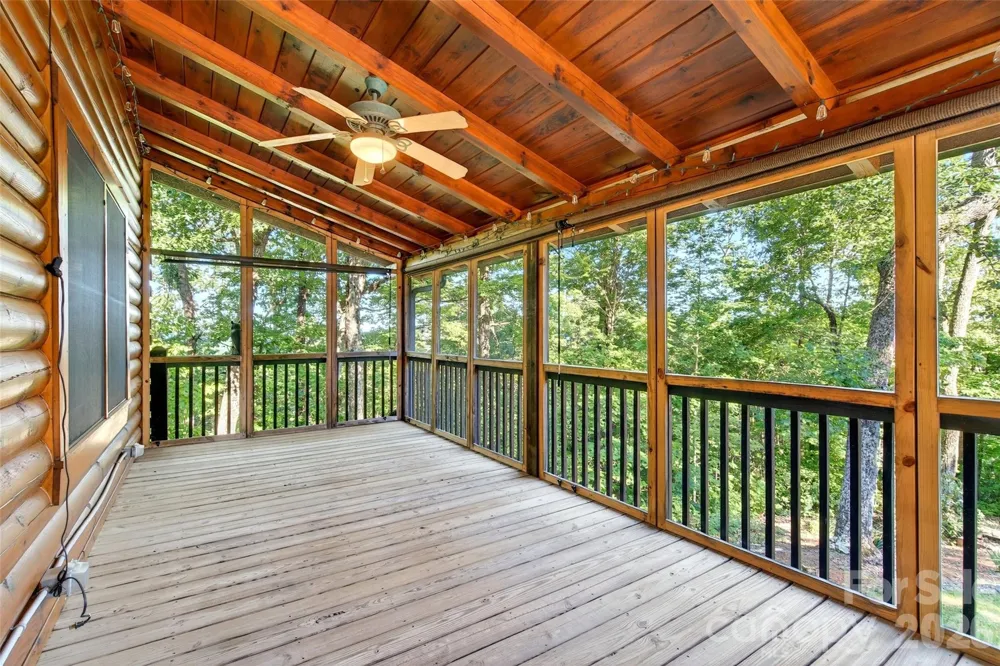545 Mountain Crest Drive S Marion, NC 28752