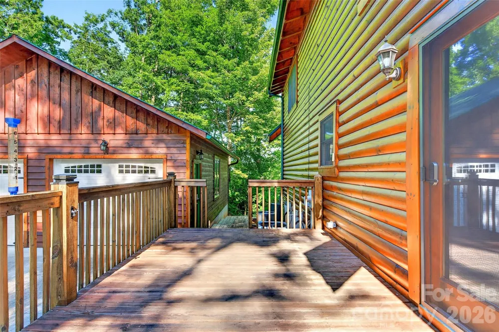 545 Mountain Crest Drive S Marion, NC 28752