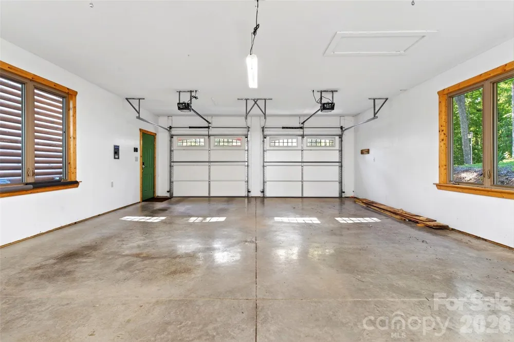 545 Mountain Crest Drive S Marion, NC 28752