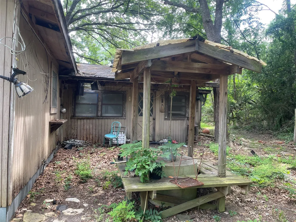 8278 FM 17 Grand Saline, TX 75140