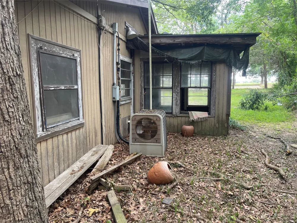8278 FM 17 Grand Saline, TX 75140