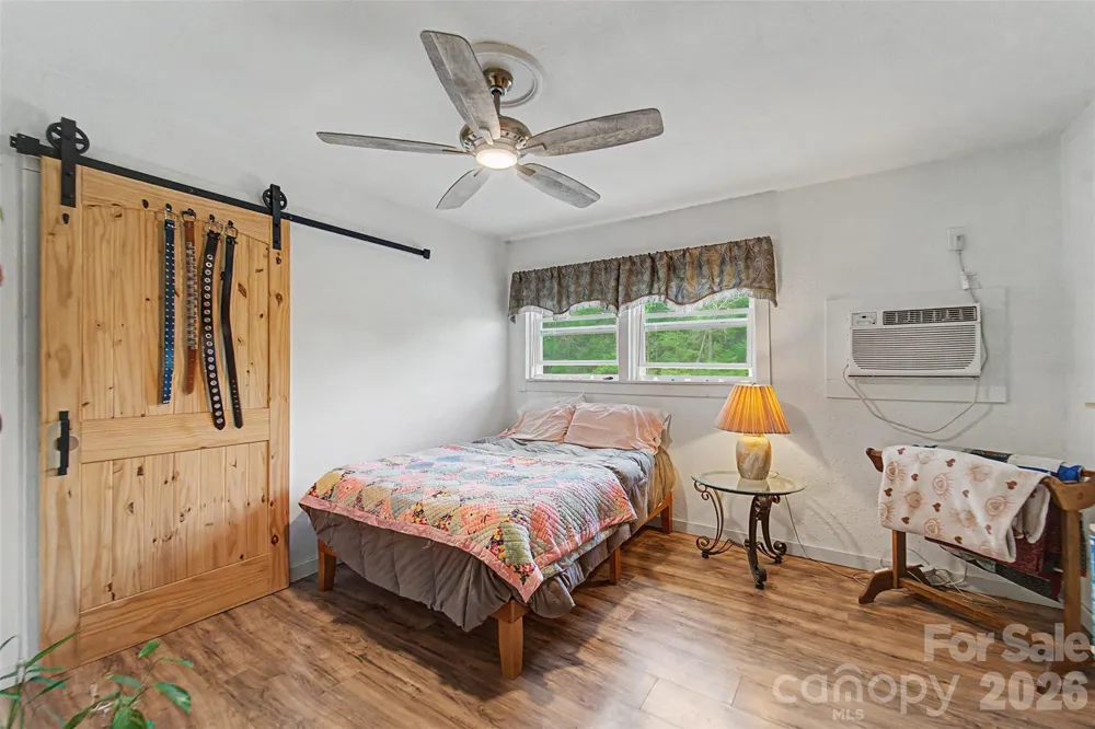 3325 Pack Mountain Road Murphy, NC 28906