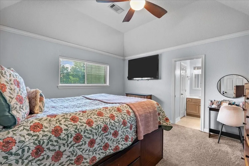 14018 Cimarron Road Santa Fe, TX 77517