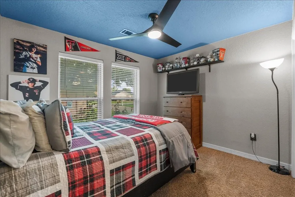 14018 Cimarron Road Santa Fe, TX 77517