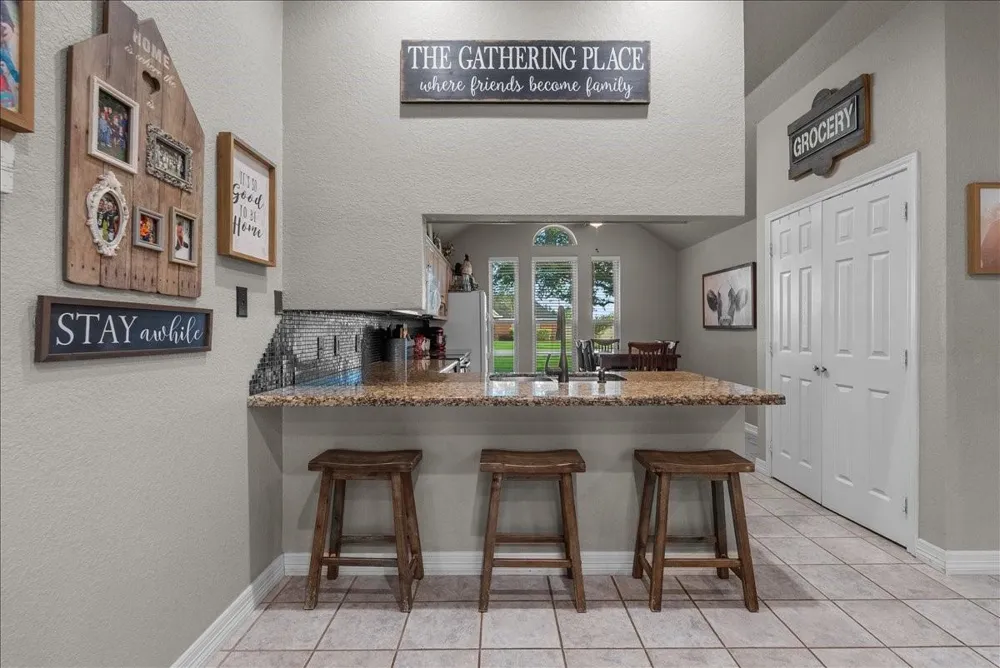 14018 Cimarron Road Santa Fe, TX 77517
