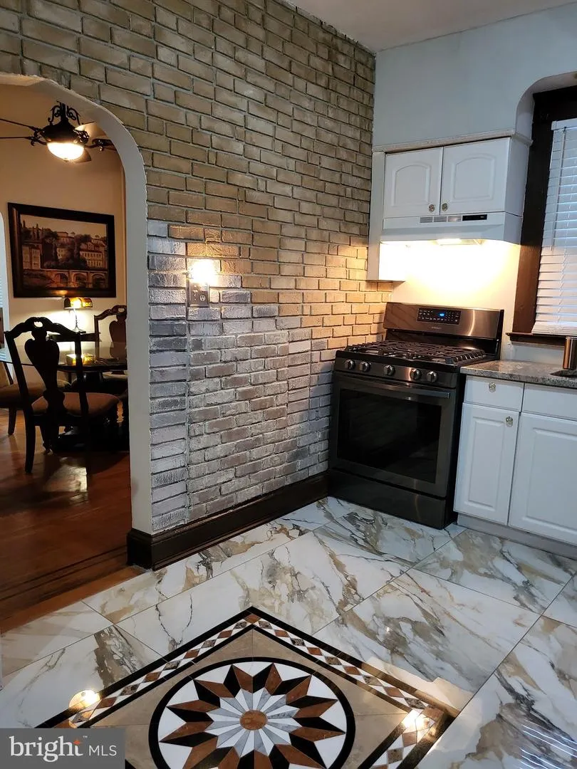 2913 SILVER HILL AVENUE Baltimore, MD 21207