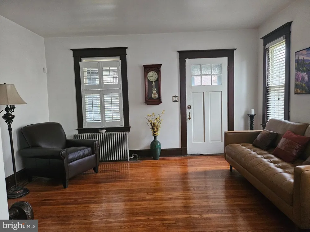 2913 SILVER HILL AVENUE Baltimore, MD 21207