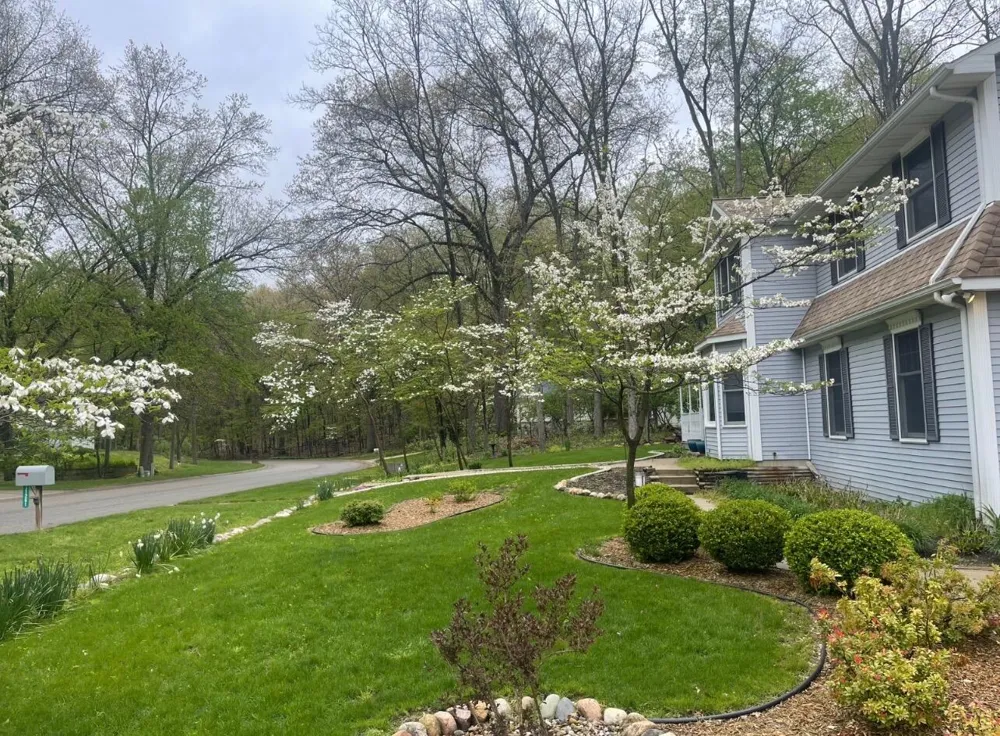 11261 Bridlewood Trail Berrien Springs, MI 49103