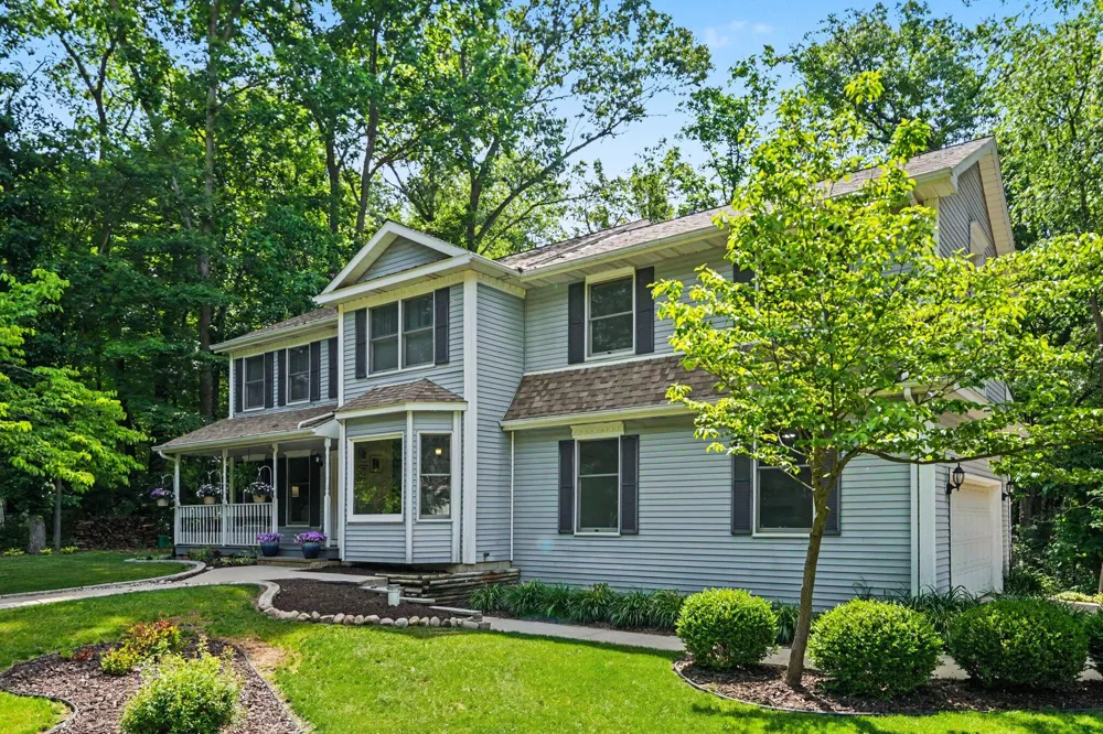 11261 Bridlewood Trail Berrien Springs, MI 49103