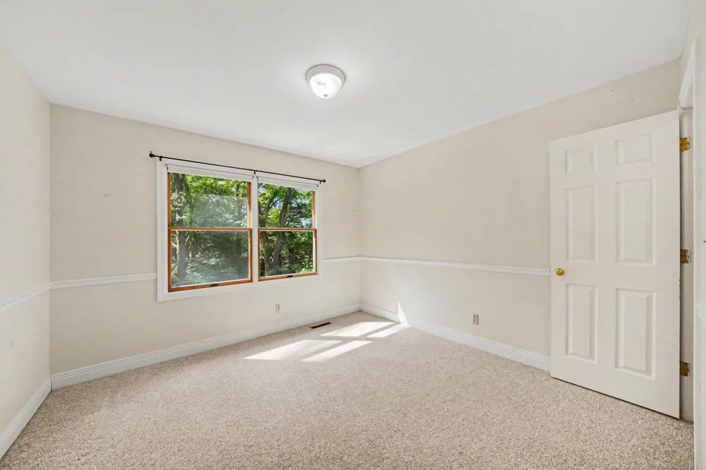 11261 Bridlewood Trail Berrien Springs, MI 49103