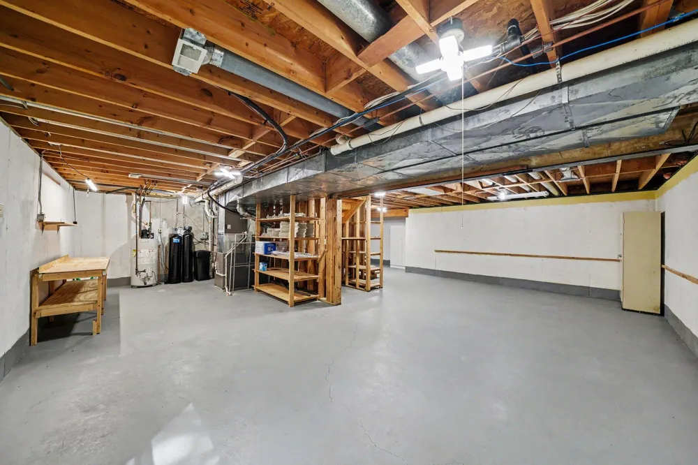 11261 Bridlewood Trail Berrien Springs, MI 49103