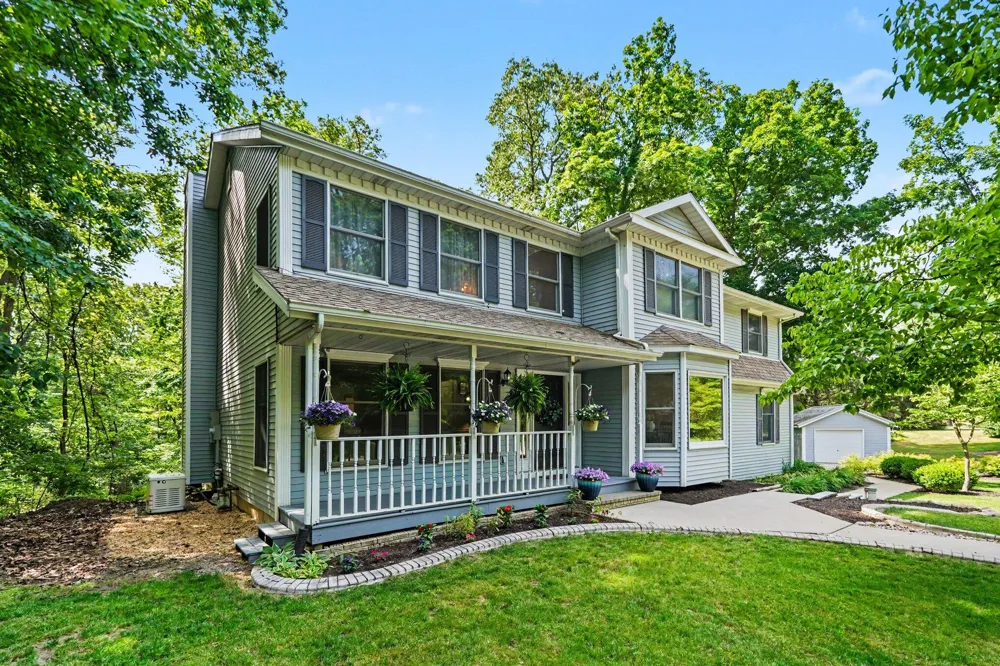 11261 Bridlewood Trail Berrien Springs, MI 49103