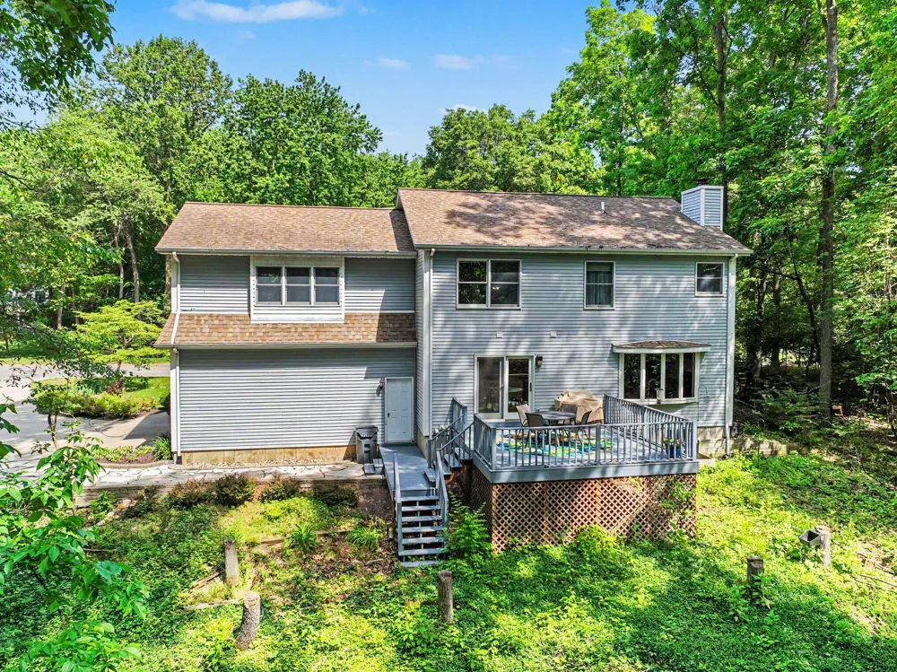 11261 Bridlewood Trail Berrien Springs, MI 49103