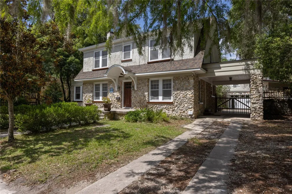 720 NE BOULEVARD Gainesville, FL 32601