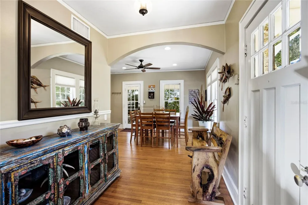 720 NE BOULEVARD Gainesville, FL 32601